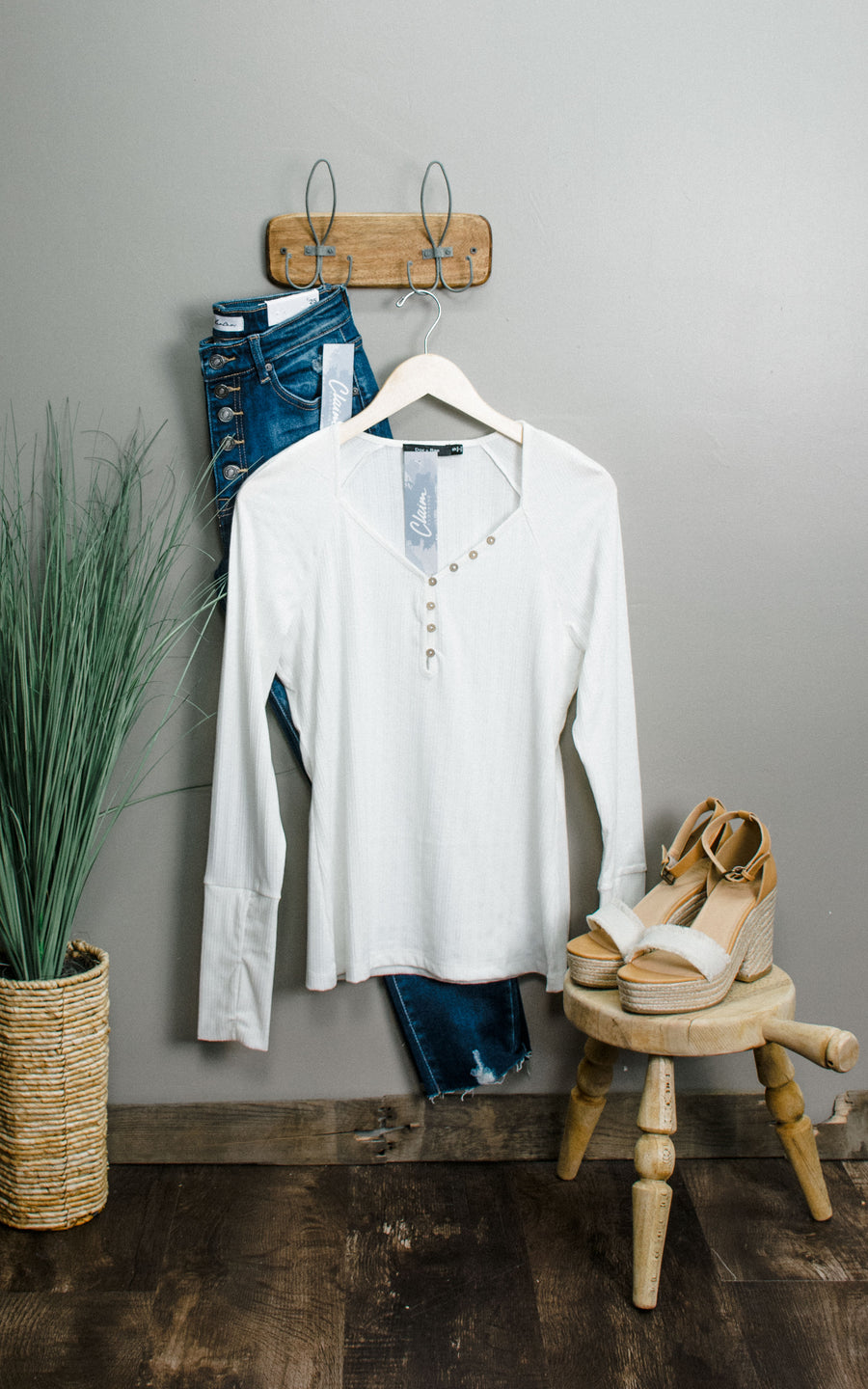 Finnley Staple Button Top