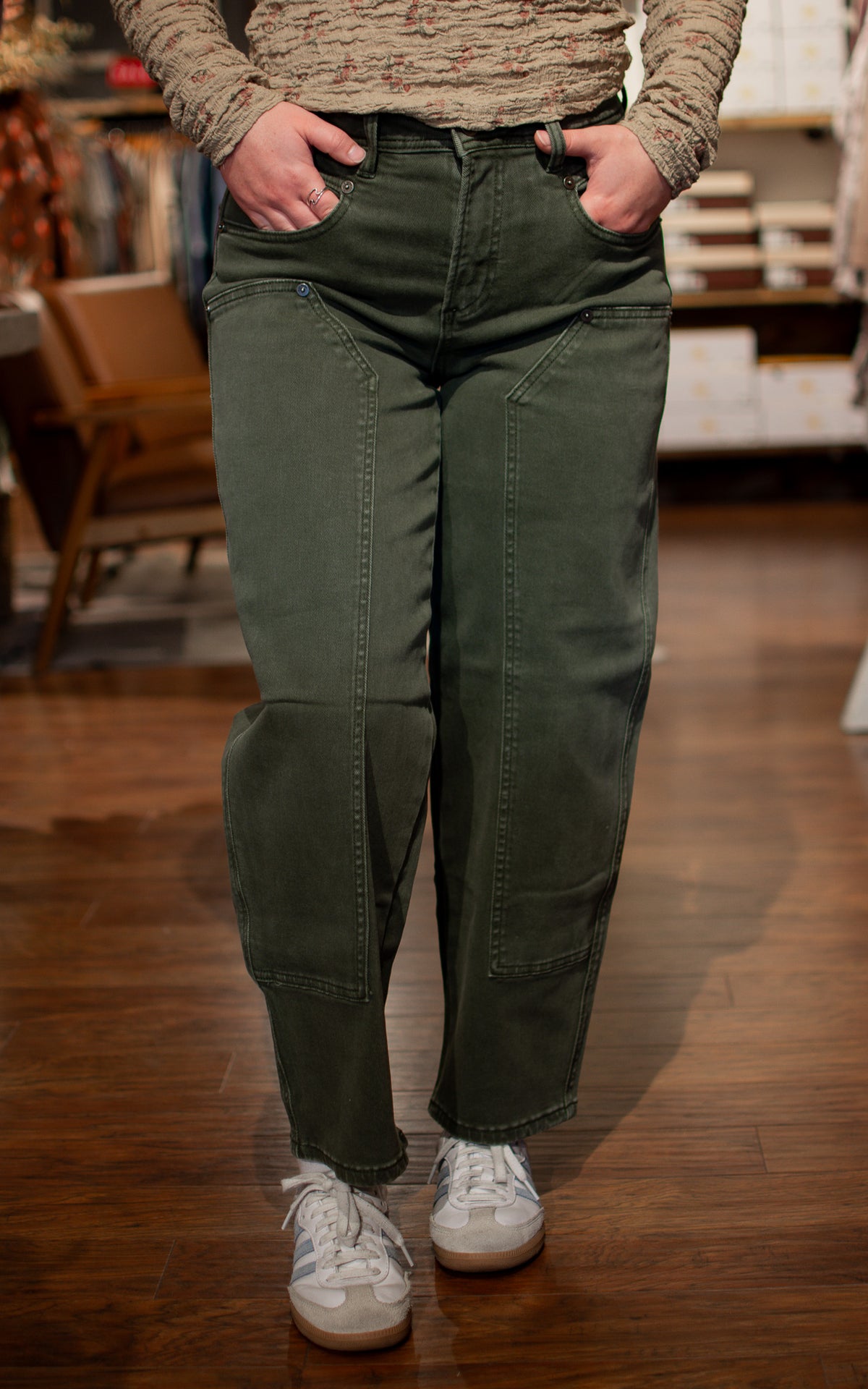 Dark Fern Ankle Barrel Jeans